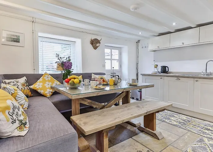 Finest Retreats - Bumblebee Hotel