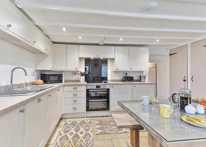 Finest Retreats - Bumblebee Hotel *