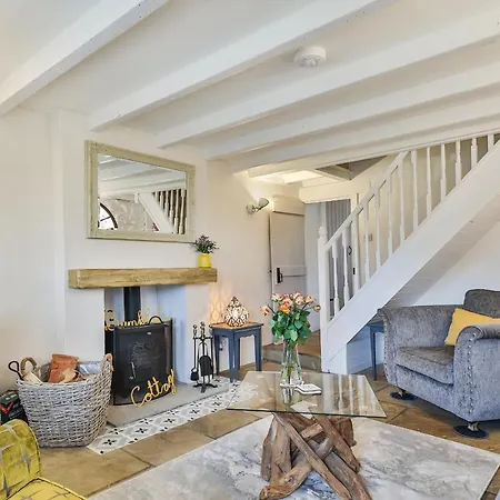 Finest Retreats - Bumblebee *